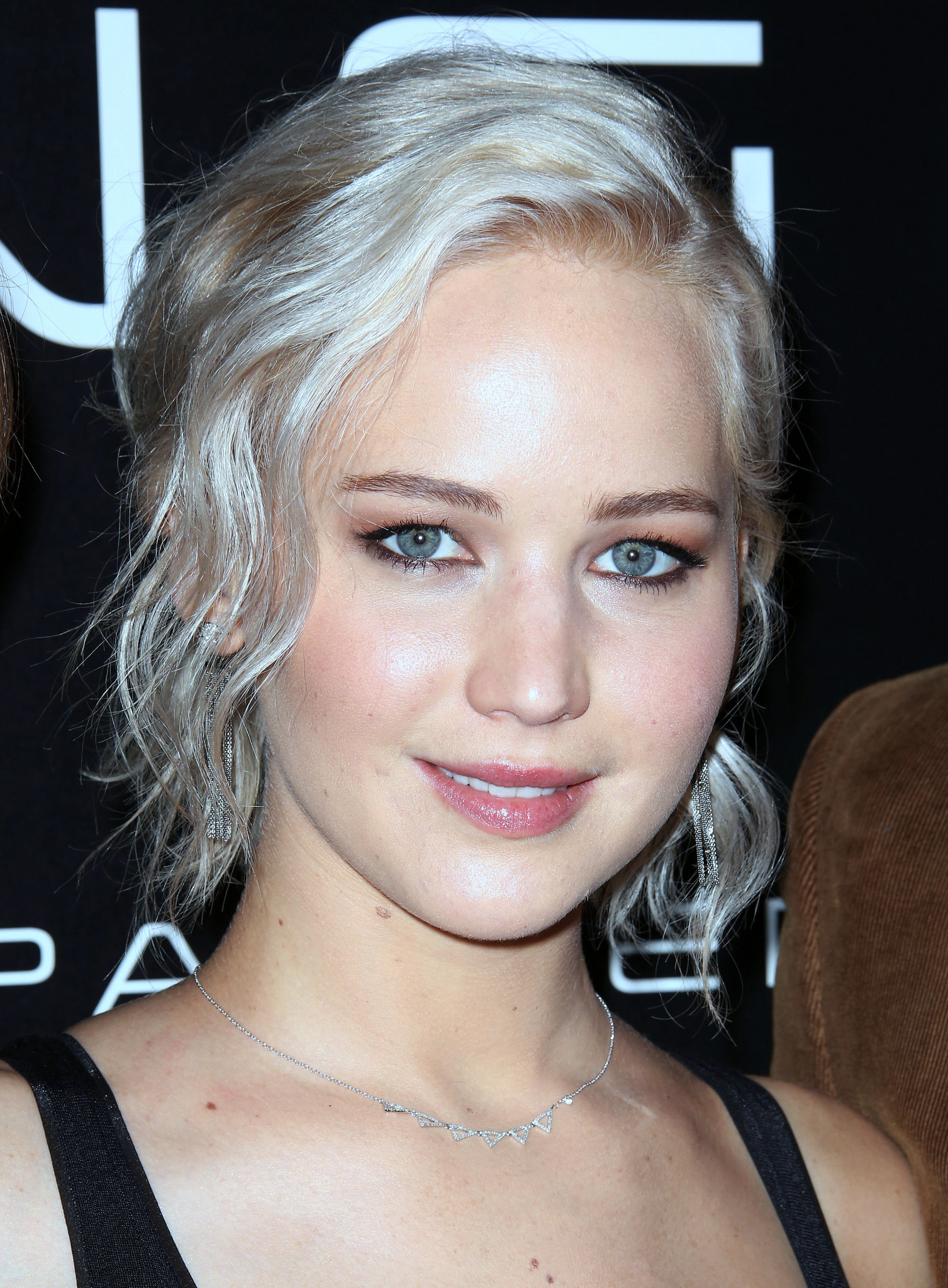 Jennifer Lawrence's Net Worth - SavingAdvice.com Blog