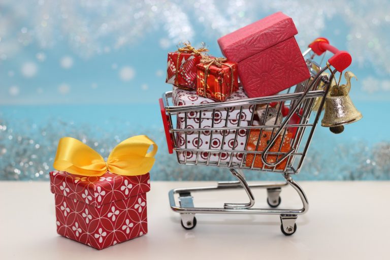 Is Walmart Open on Christmas? - SavingAdvice.com Blog