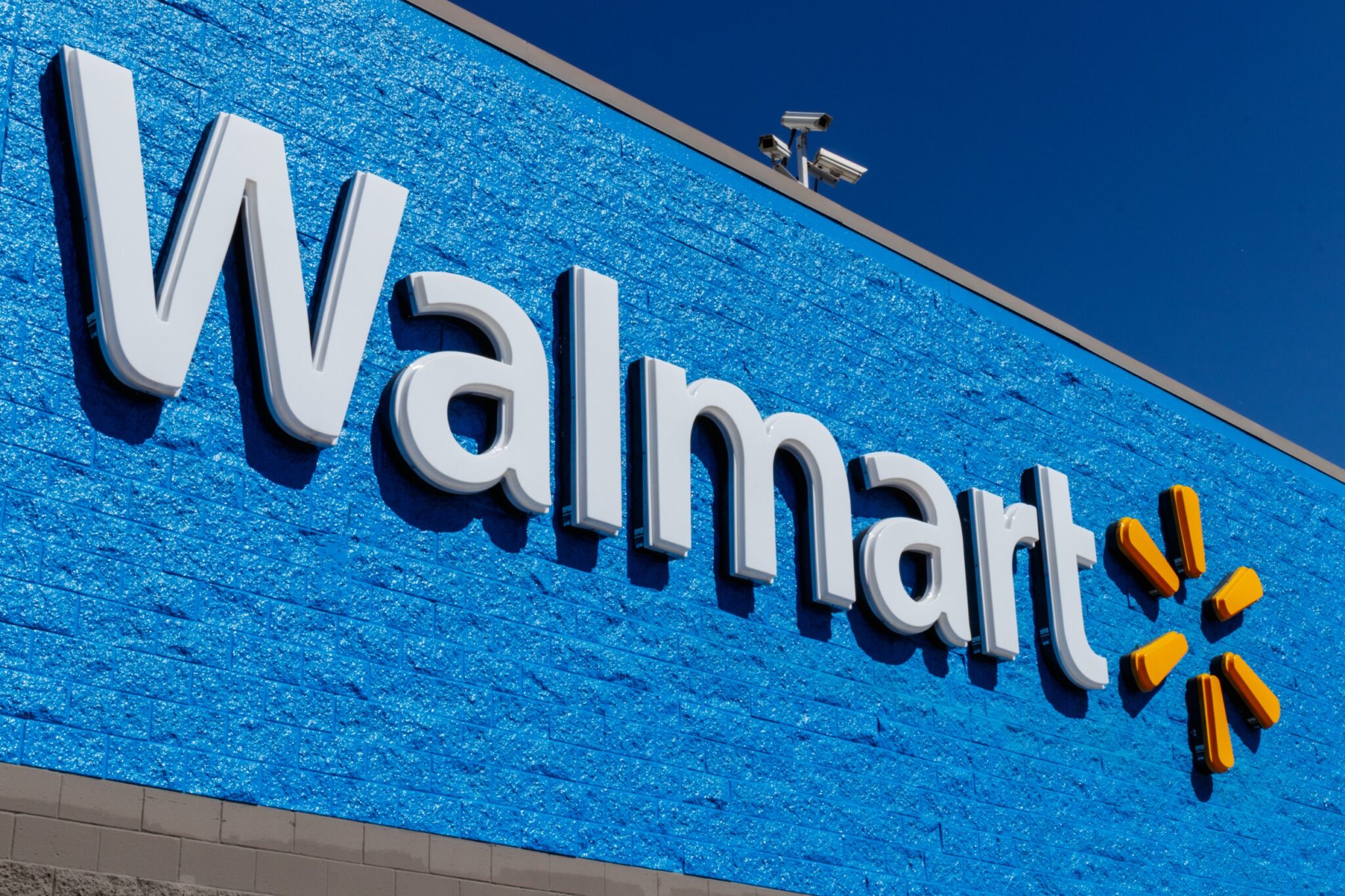 Is Walmart Open on New Year's Day 2024?