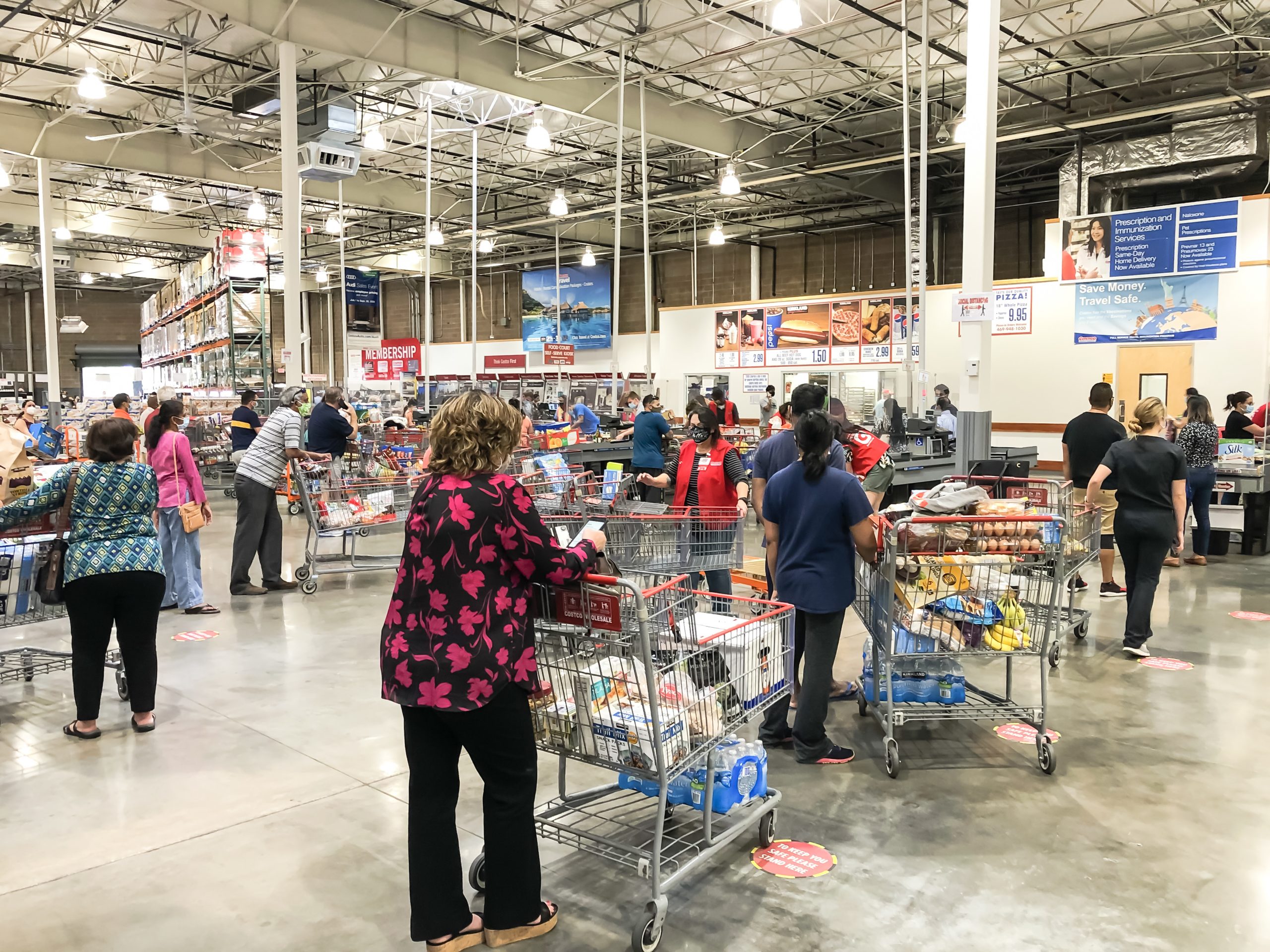 Is Costco Open Christmas Day - lines at Costco