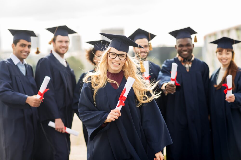 New College Grads Can Successfully Navigate the Job Market!