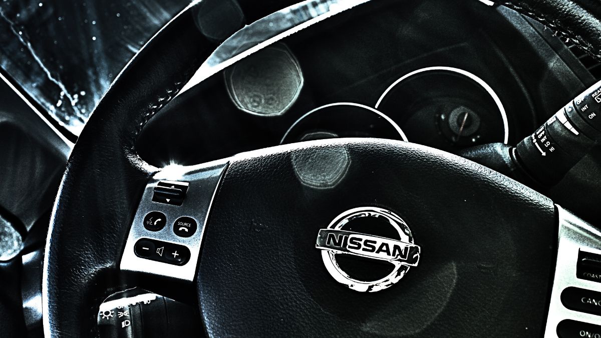 Nissan steering wheel